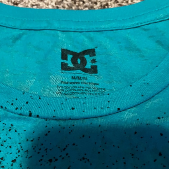 DC Women’s Sz M Top NWT - Picture 4 of 4